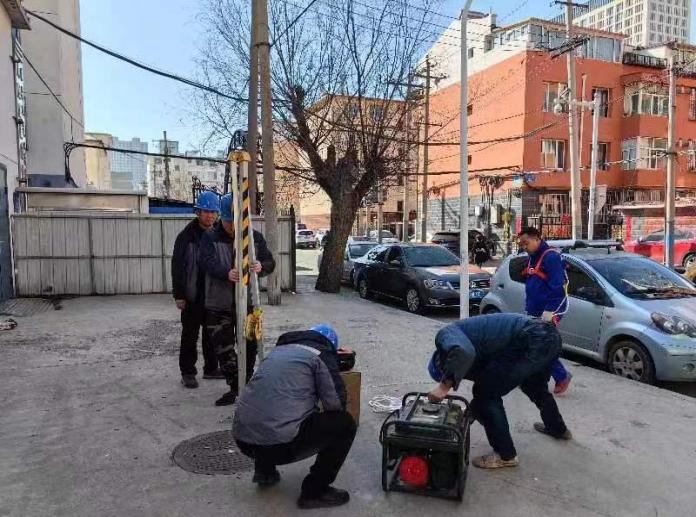 (47)橋靠分公司有限空間作業(yè)安全應(yīng)急演練 (2).png (47)橋靠分公司有限空間作業(yè)安全應(yīng)急演練 (2).png